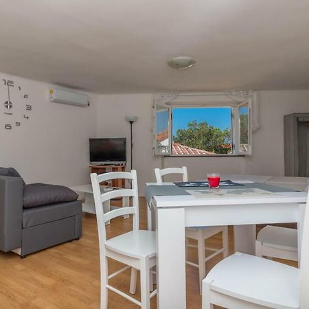 App Cor2 Apartment Selce Bagian luar foto