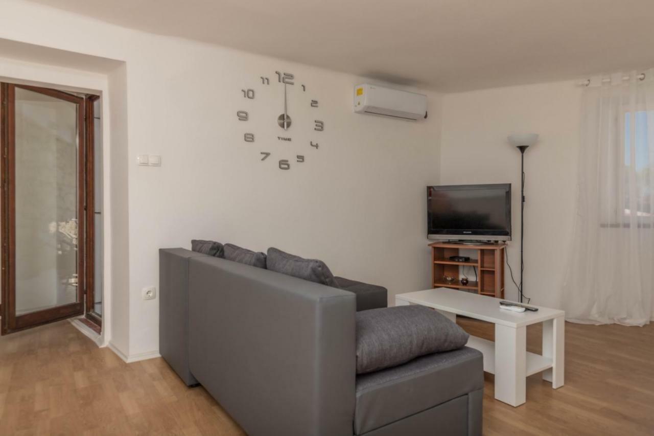 App Cor2 Apartment Selce Bagian luar foto