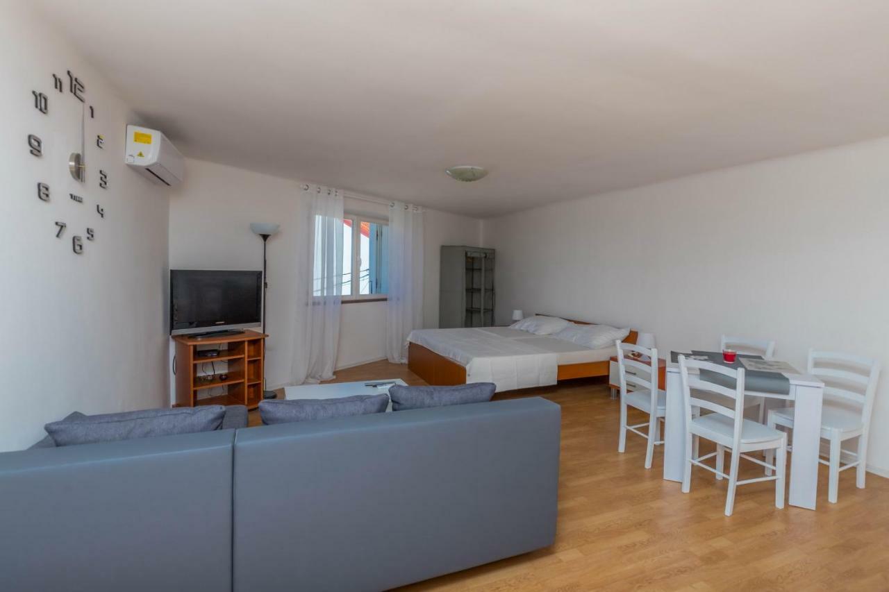 App Cor2 Apartment Selce Bagian luar foto