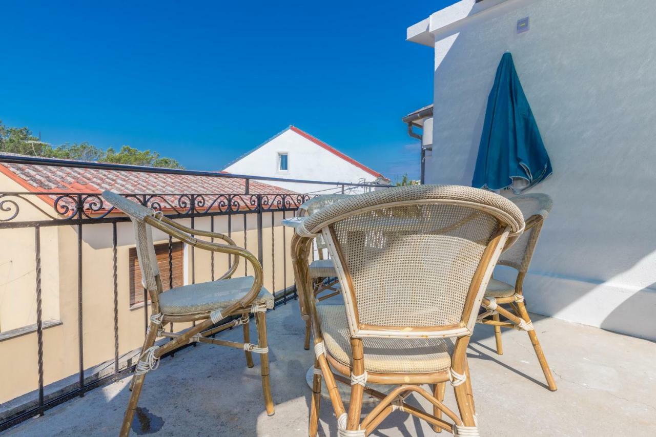 App Cor2 Apartment Selce Bagian luar foto