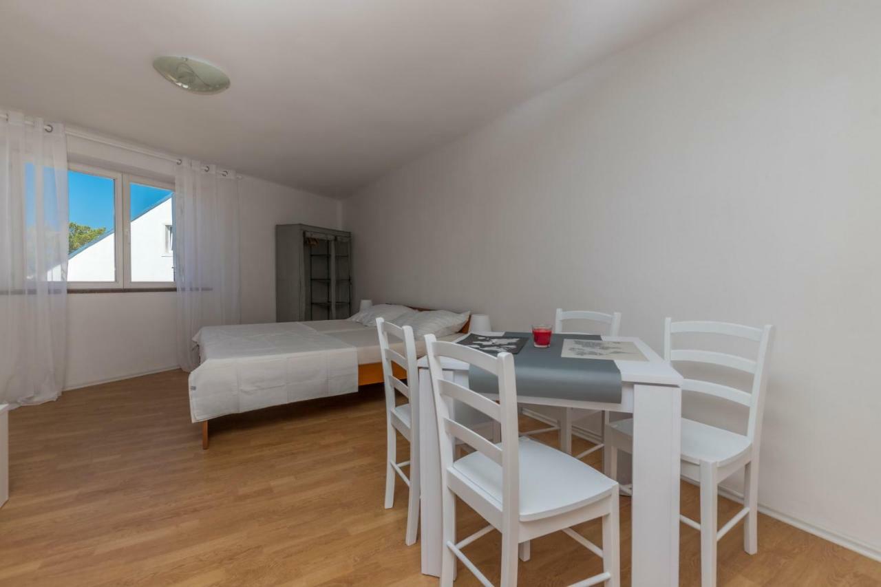 App Cor2 Apartment Selce Bagian luar foto