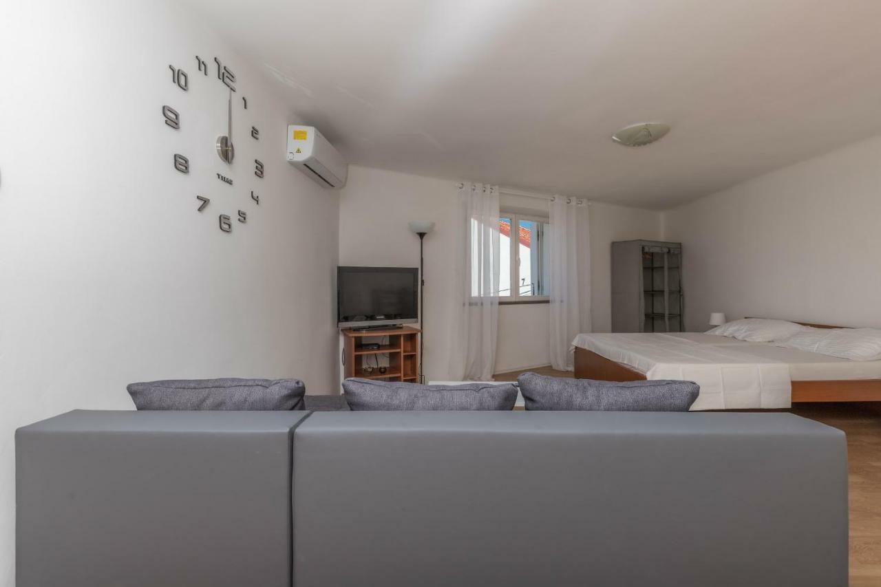 App Cor2 Apartment Selce Bagian luar foto